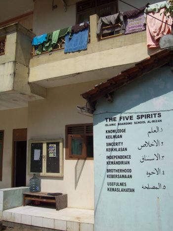 mcmillan2.jpg mcmillan2.jpg